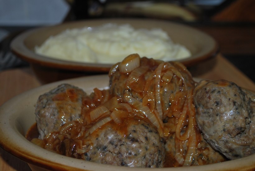 Faggots & Onion Gravy (5)